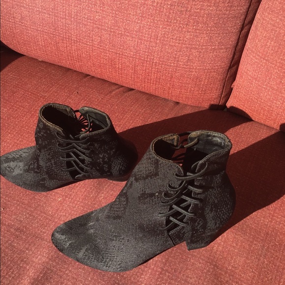 New York Transit size 7 Women’s granny core Victoria shoes heel boots - Picture 9 of 9